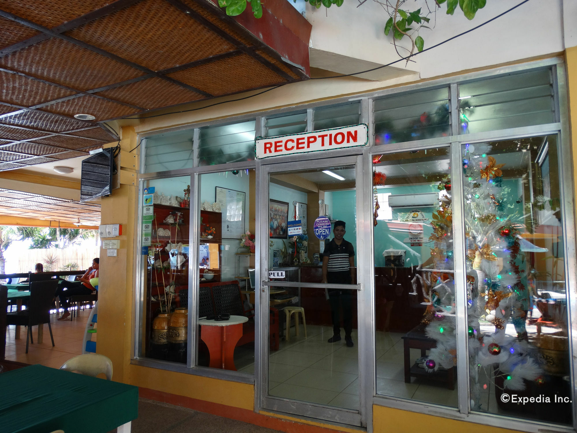 Lost Horizon Beach Dive Resort Bohol Exterior photo
